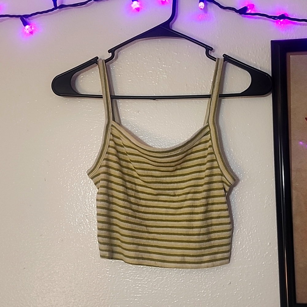 Urban outfitters cropped tank top M